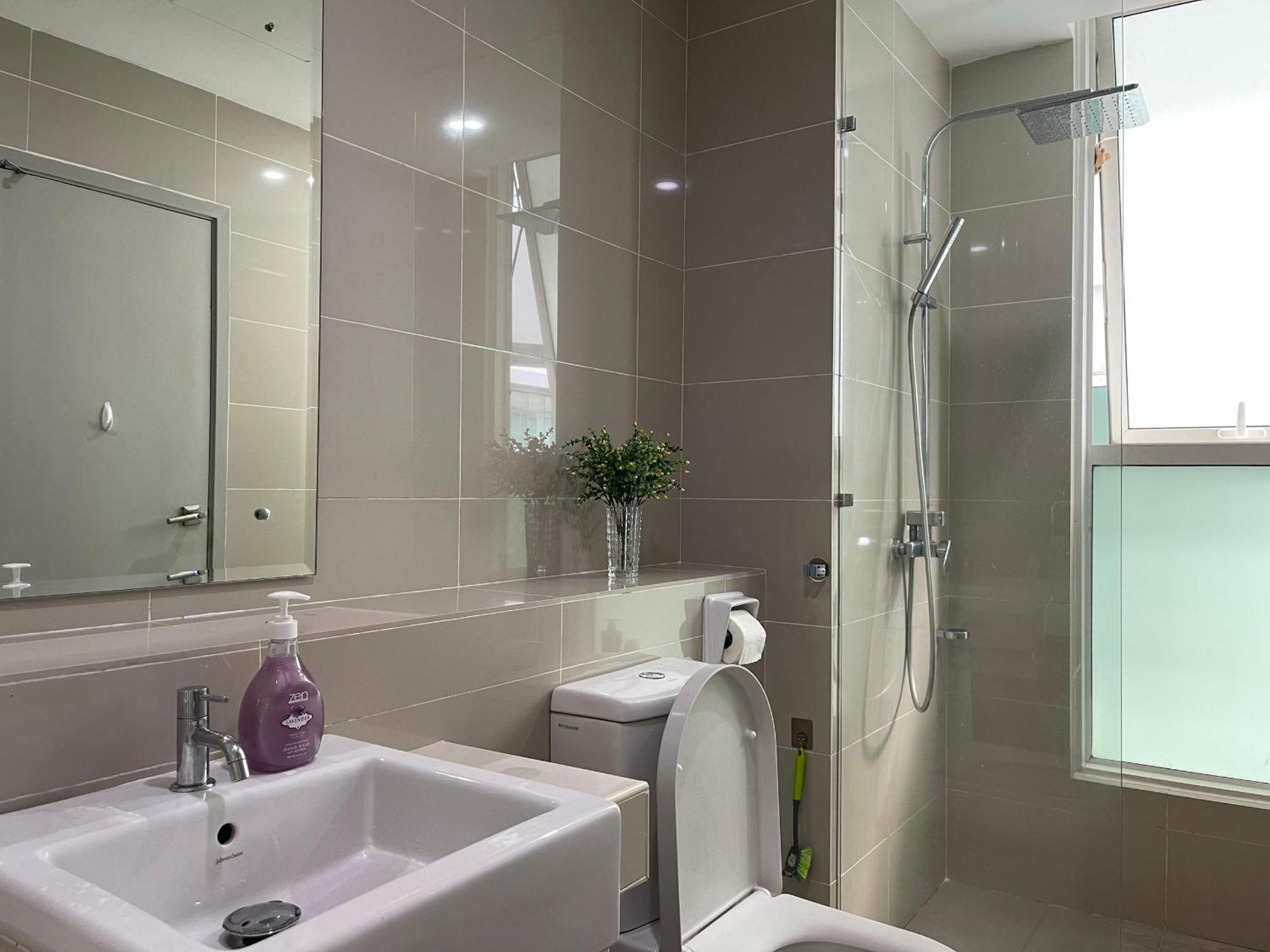 Sutera Avenue - 6 Pax 2 - Opposite Imago Shopping Mall Apartment *